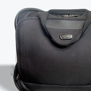 DELSEY Carry On Helium Superlite Lightweight Wheel Rolling‎ Tote Suitcase Black